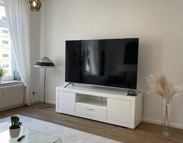 公寓 Attraktive Mit Balkon Zum Gruenen Hinterhof *